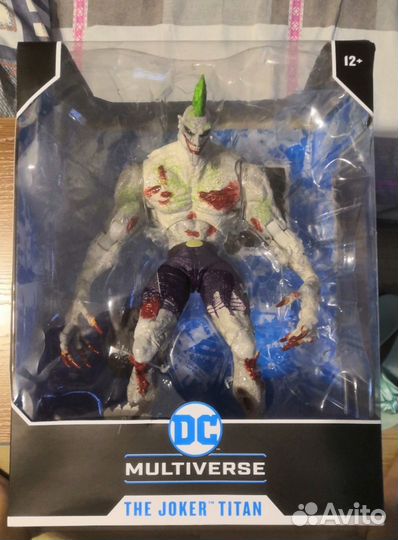 Joker Titan 30см mcfarlane, джокер титан, бэтмен
