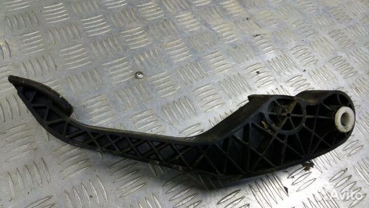 Педаль сцепления Renault Duster 2004-2014