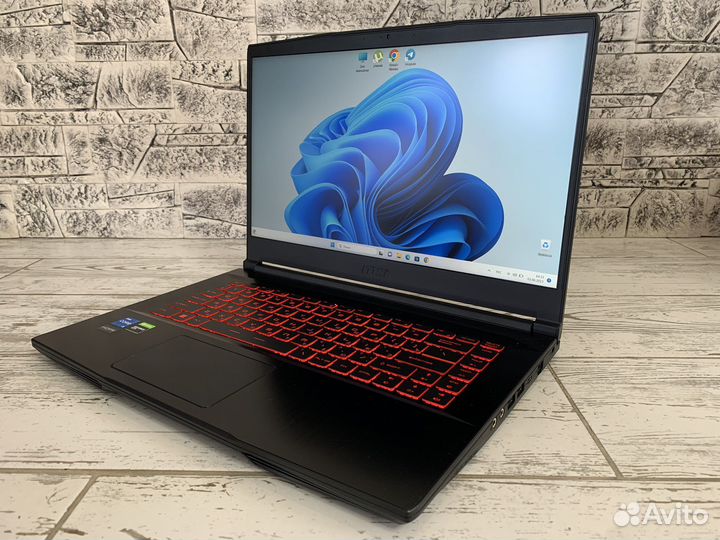 Игровой ноутбук MSI i5 11400h
