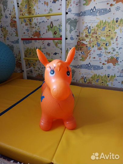 Резиновый попрыгун ослик
