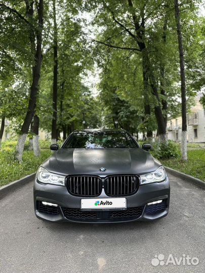 BMW 7 серия, 2016
