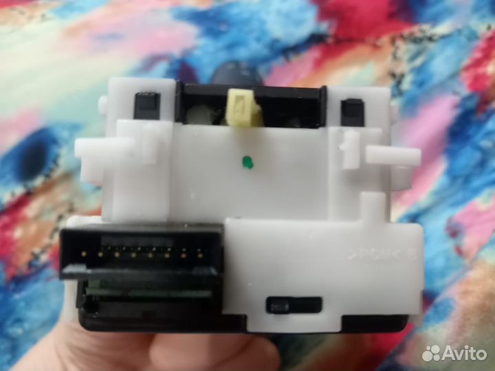 Под рулевой переключатель Nissan qashqai