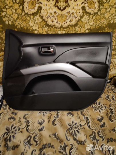 Обшивки дверей mitsubishi outlander xl