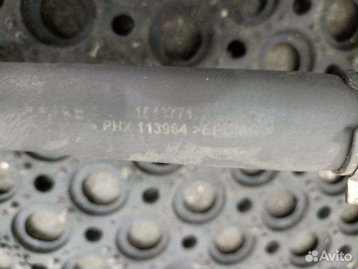 1643771 Патрубок системы охлаждения Daf XF105