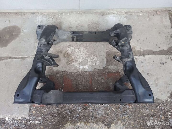 Передний подрамник Jeep Grand Cherokee WK1 SRT-8