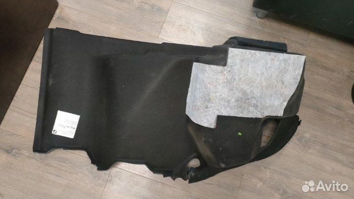 Обшивка багажника правая Bmw 650I E63 N62N 4.8