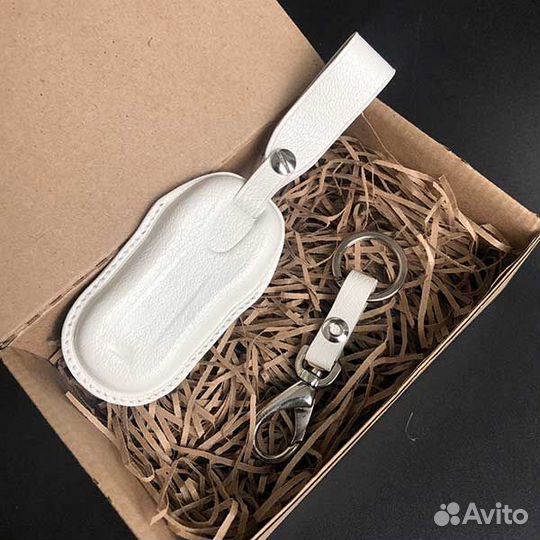 Чехол для авто ключа Porsche Порше кожа белый