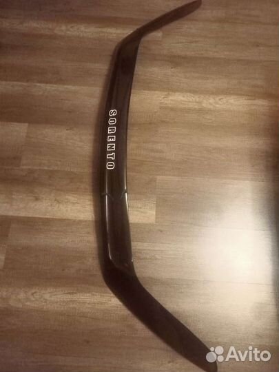 Дефлектор капота