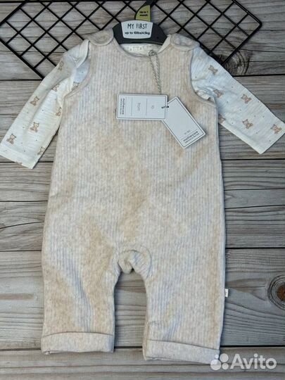 Комплект полукомбинезон и бодиmothercare, 56 см