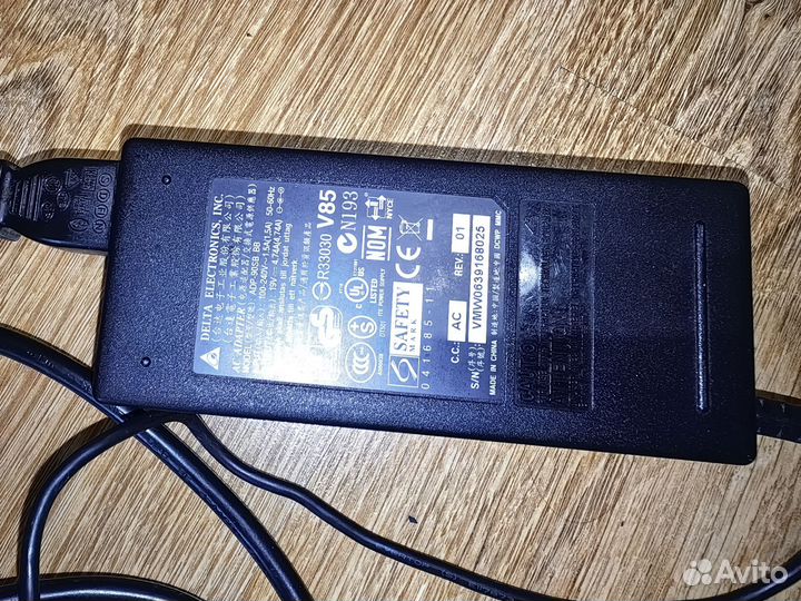 Блок питания для ноутбука ADP 90 sb