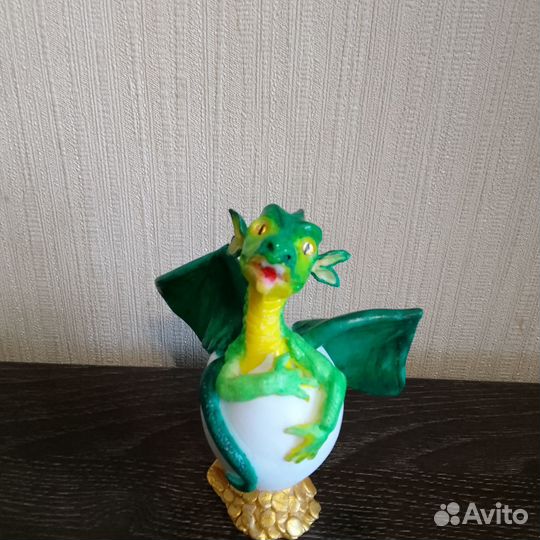 Статуэтка дракон