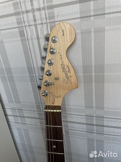 Электрогитара