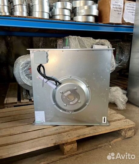 Вытяжной прямоугольный вентилятор