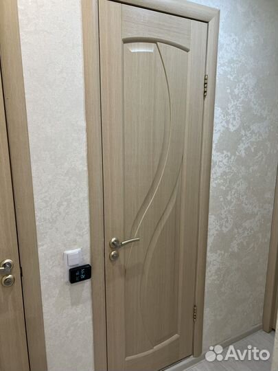 Межкомнатные двери бу с коробкой 5 шт