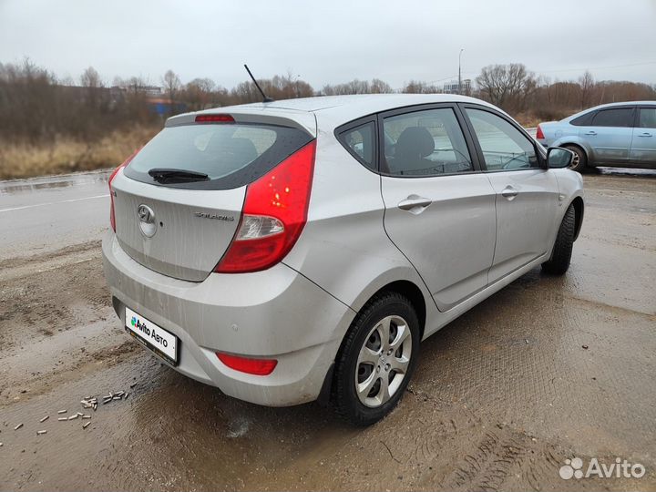 Hyundai Solaris 1.6 AT, 2012, 122 150 км