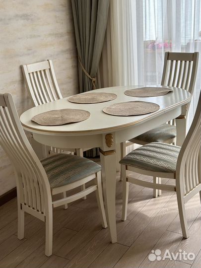 Стол овальный раздвижной и 4 стула бу