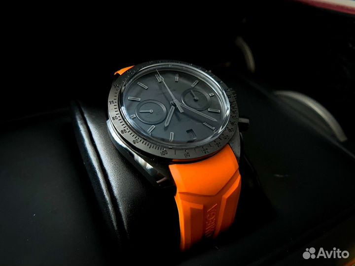 Часы Omega Speedmaster Dark Side of the Moon