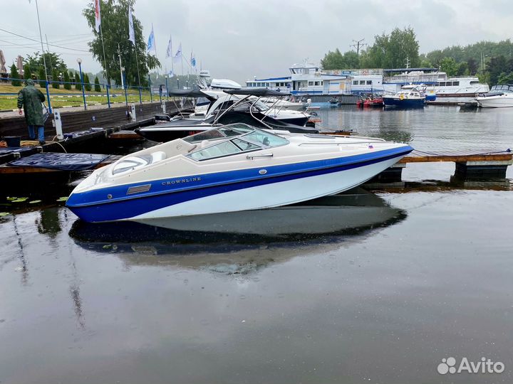 Моторный катер Crownline 225 CCR
