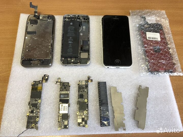 Apple iPhone на запчасти, под восстановление