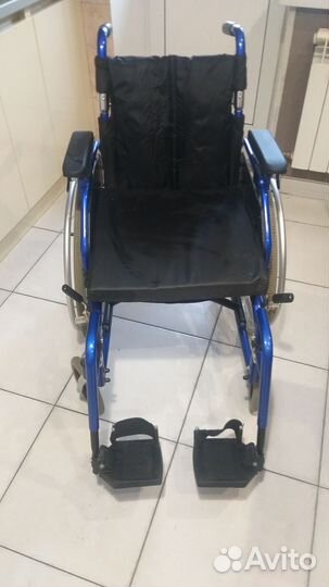 Инвалидная коляска складная бу