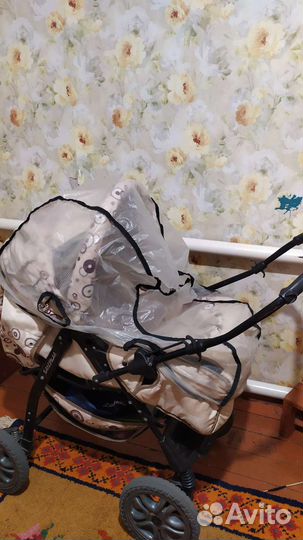 Прогулочная коляска