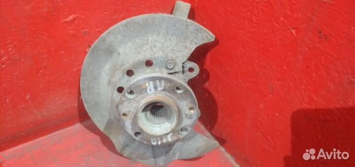 Приора кулак передний правый ваз 2110 хор.сост