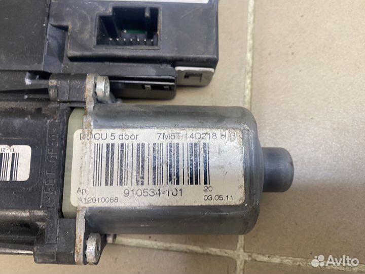 Блок комфорта передний левый ford focus 2