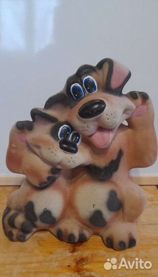 Копилка- статуэтка 