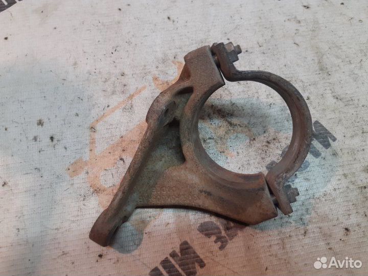 Кронштейн промежуточного вала Ford Focus 2