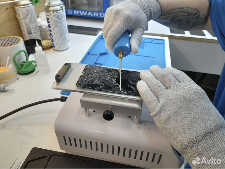 Замена стекла дисплейного модуля Honor и Huawei