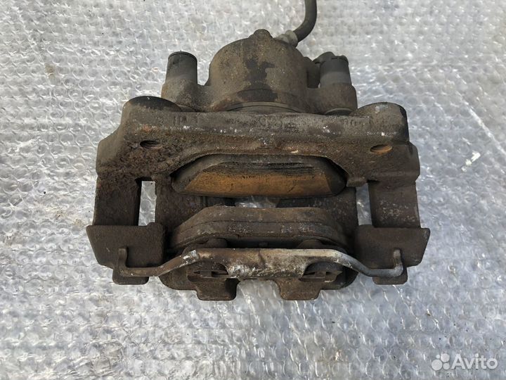 Суппорт передний левый BMW 3 E92N 328xi N51