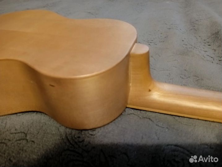 Гитара укулеле