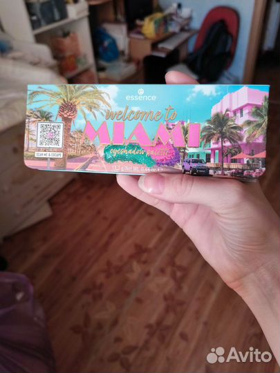 Палетка теней essence. Miami