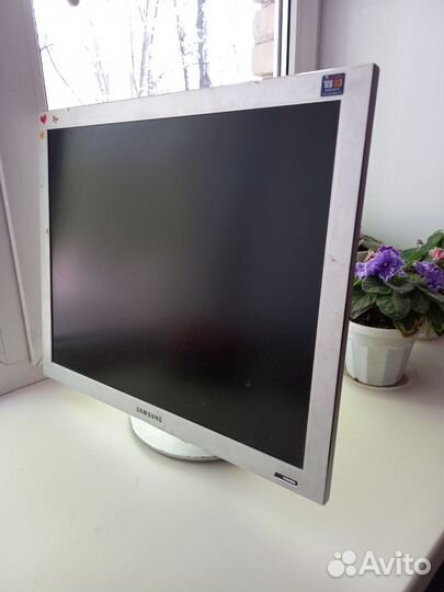 Монитор samsung 19