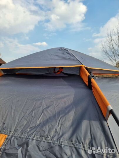 Палатка четырёхместная