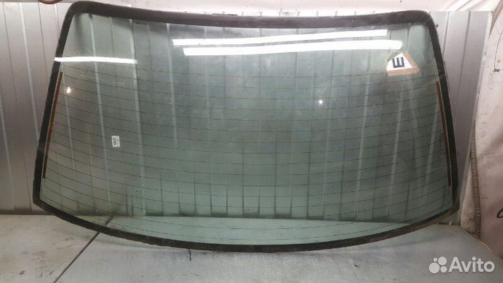 Стекло заднее заднее Nissan Almera N15 GA16