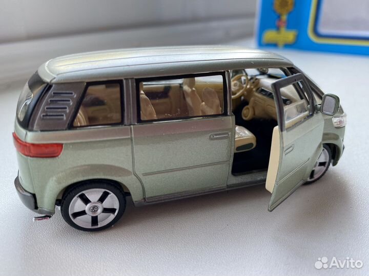 Volkswagen microbus масштаб 1:43