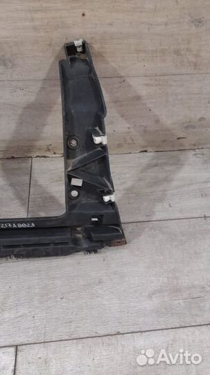 Кронштейн заднего бампера левый Land Rover Vogue 4