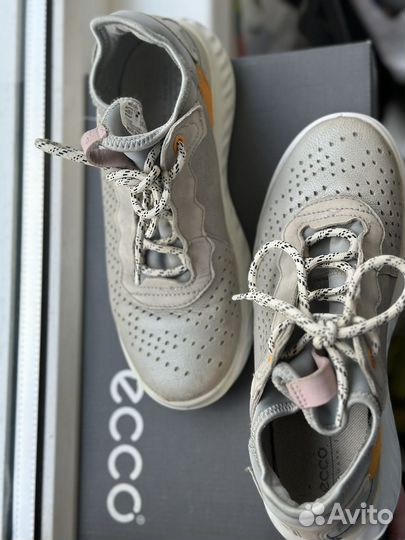 Кроссовки детские для девочек Ecco