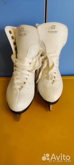 Коньки фигурные 37 р