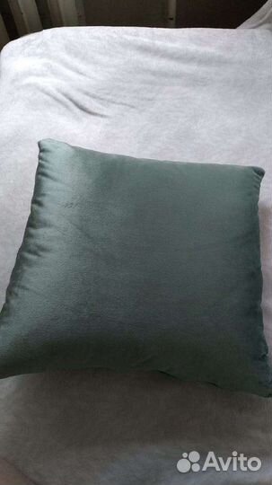 Подушка декоративная новая 40*40