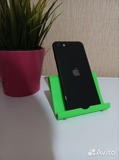 iPhone SE (2020), 64 ГБ