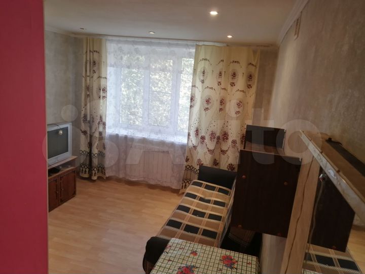 Комната 18 м² в 1-к., 3/5 эт.