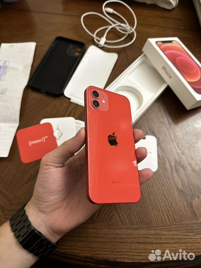 iPhone 12, 64 ГБ