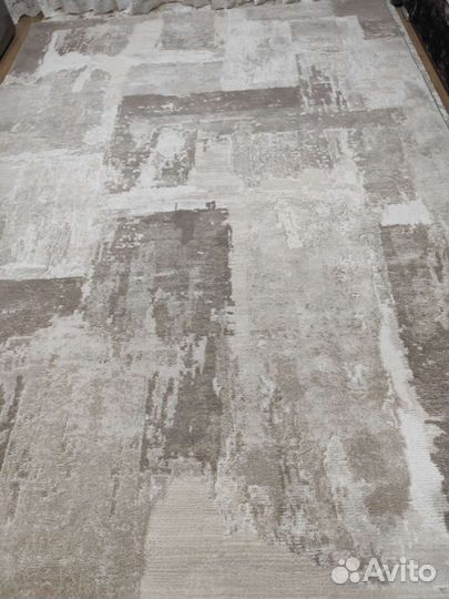 Ковер турецкий новый 2.4 на 3.4 м