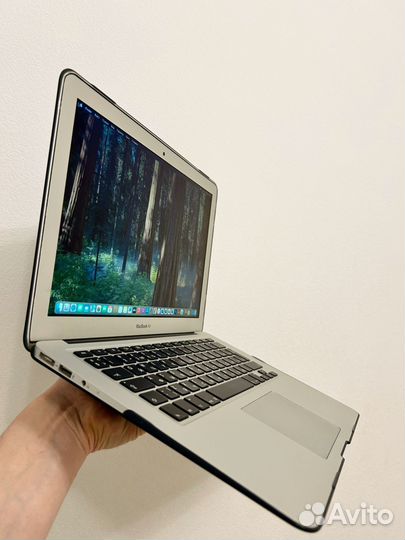 Macbook Air 13:новАКБ+i5+SSD256+grafix1,5gb+OS2024