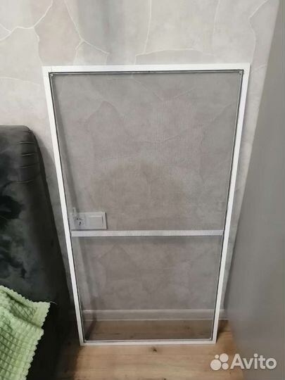 Москитная сетка на окно