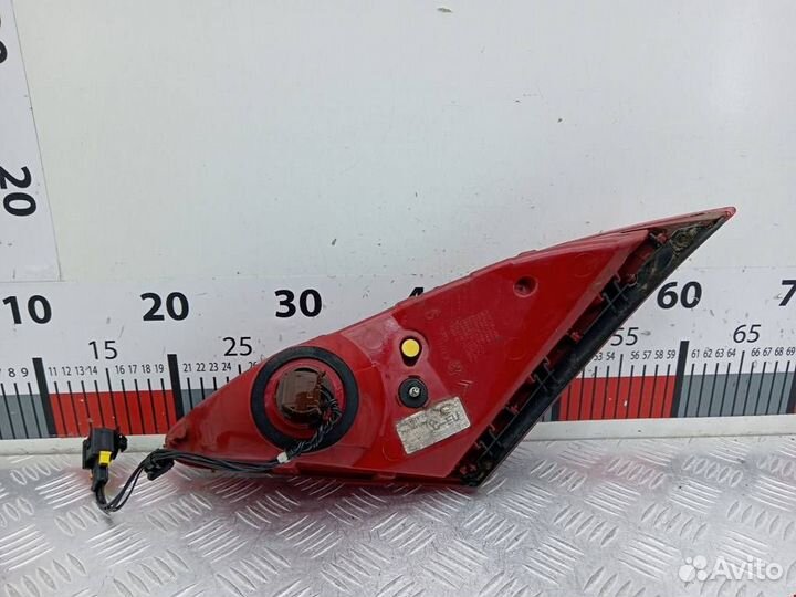 Фонарь крышки багажника правый Peugeot 307 2005