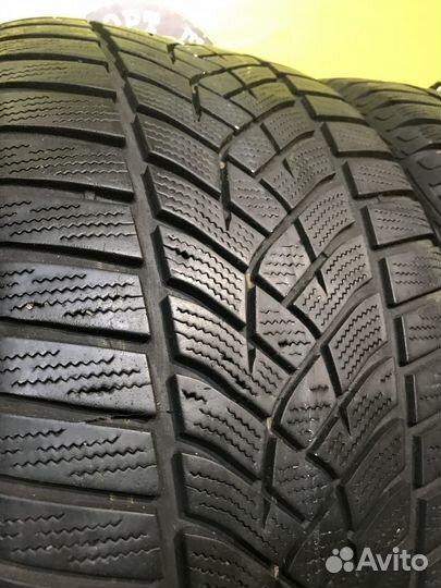 Goodyear UltraGrip Performance Gen-1 245/40 R18 97V