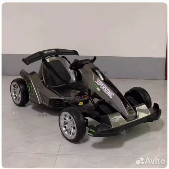 Электромобиль детский (регулировка размера под рос